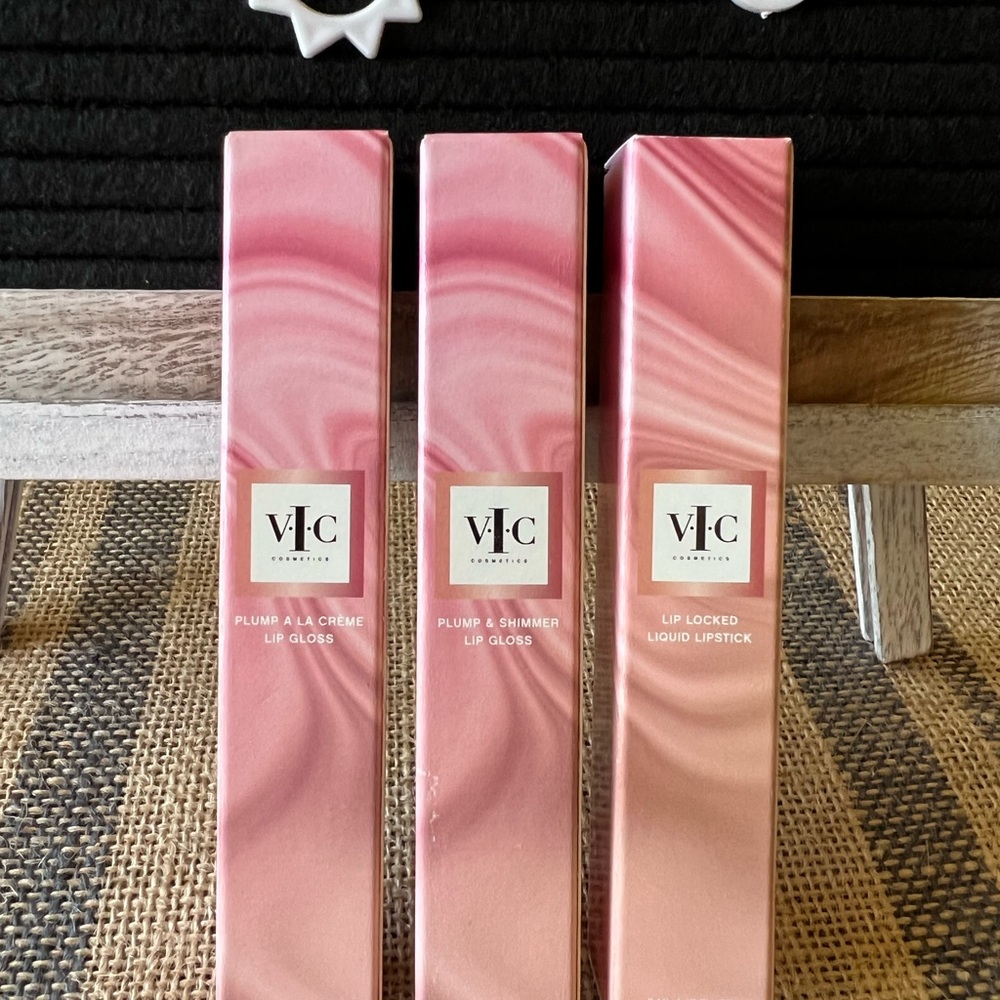 VIC cosmetics bundle